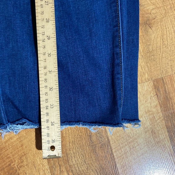 Old Navy Power Slim Straight - Picture 9 of 13